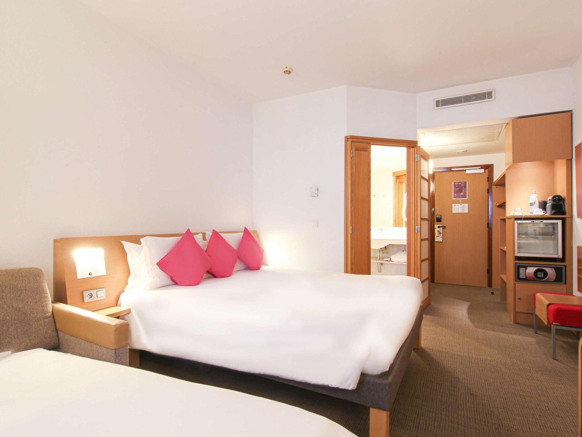 Novotel Hotel 4*